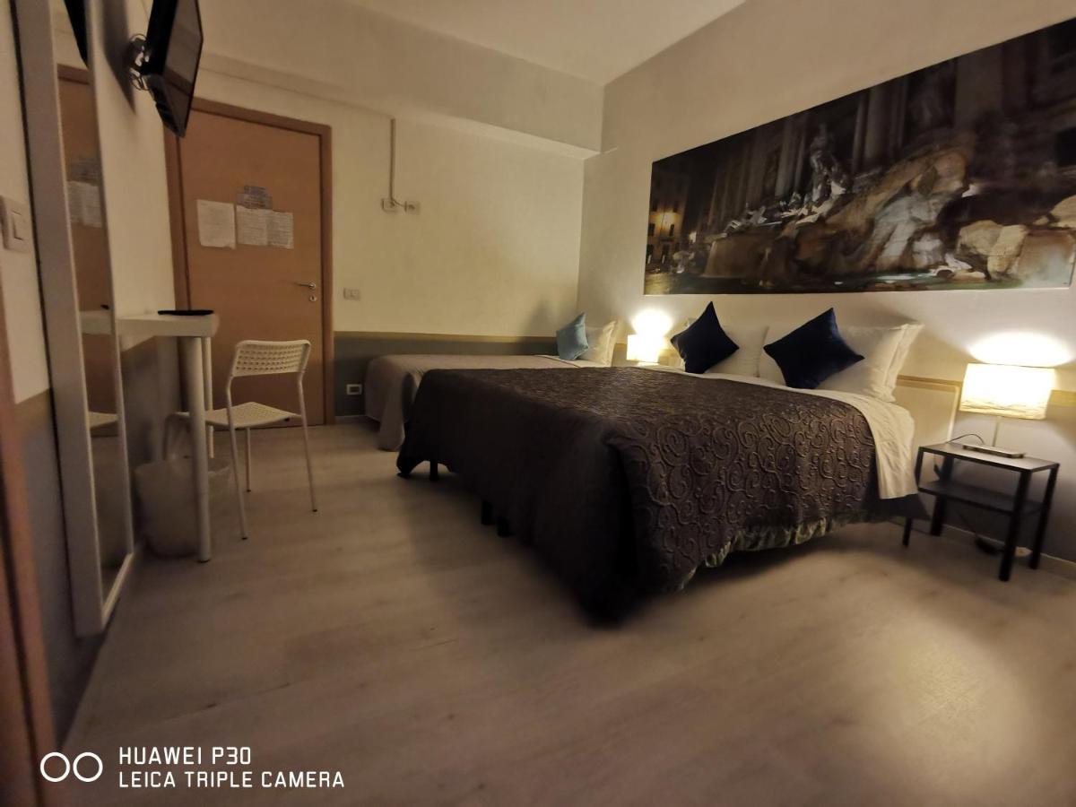 Domus Viatoris Hotel Roma Exterior foto